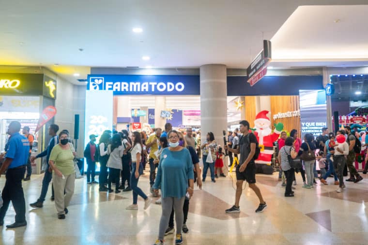 Apertura Sambil La Candelaria abrió sus puertas tiendas interior inauguración El Diario Jose Daniel Ramos