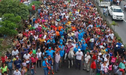 30 mil guaireños celebrarán hoy los 64 años de la Cabalgata de los Reyes Magos