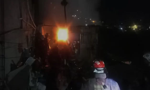 Dos niños murieron durante un incendio en barrio de El Junquito