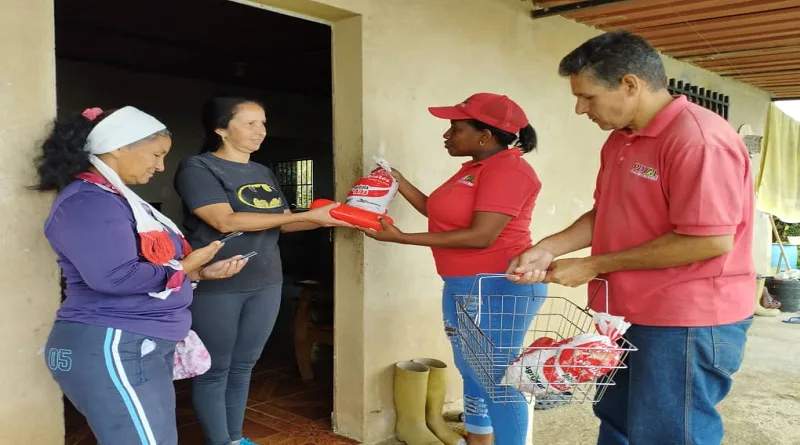 Más de siete toneladas de alimentos favorecen a población de Carayaca